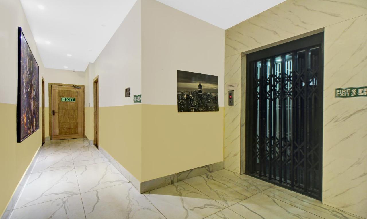 Itsy Hotels Transit Express Колката Екстер'єр фото